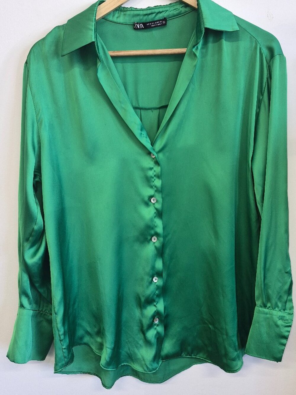 Zara Emerald Green Satin Button Up Blouse Women’s Medium